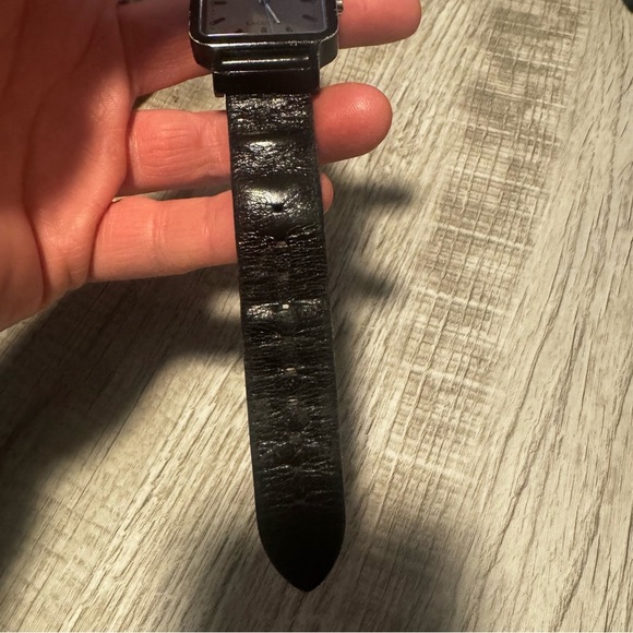 Lacoste LG 56.4.22.2304 Watch With Leather Band Square Face RARE Needs Battery - Picture 5 of 16